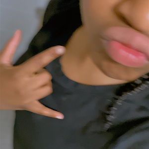 Meet your Posher, Deanna